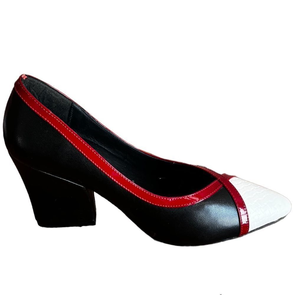 Maryoshka leather shoes- Size 7